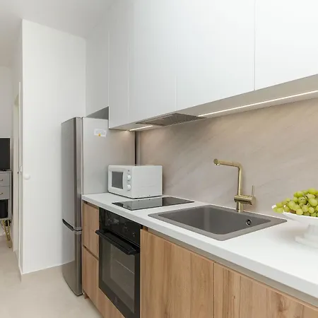 Beachfront Daria Apartment *