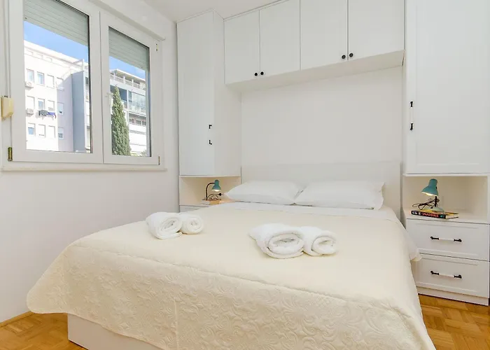 Apartment Beachfront Daria *